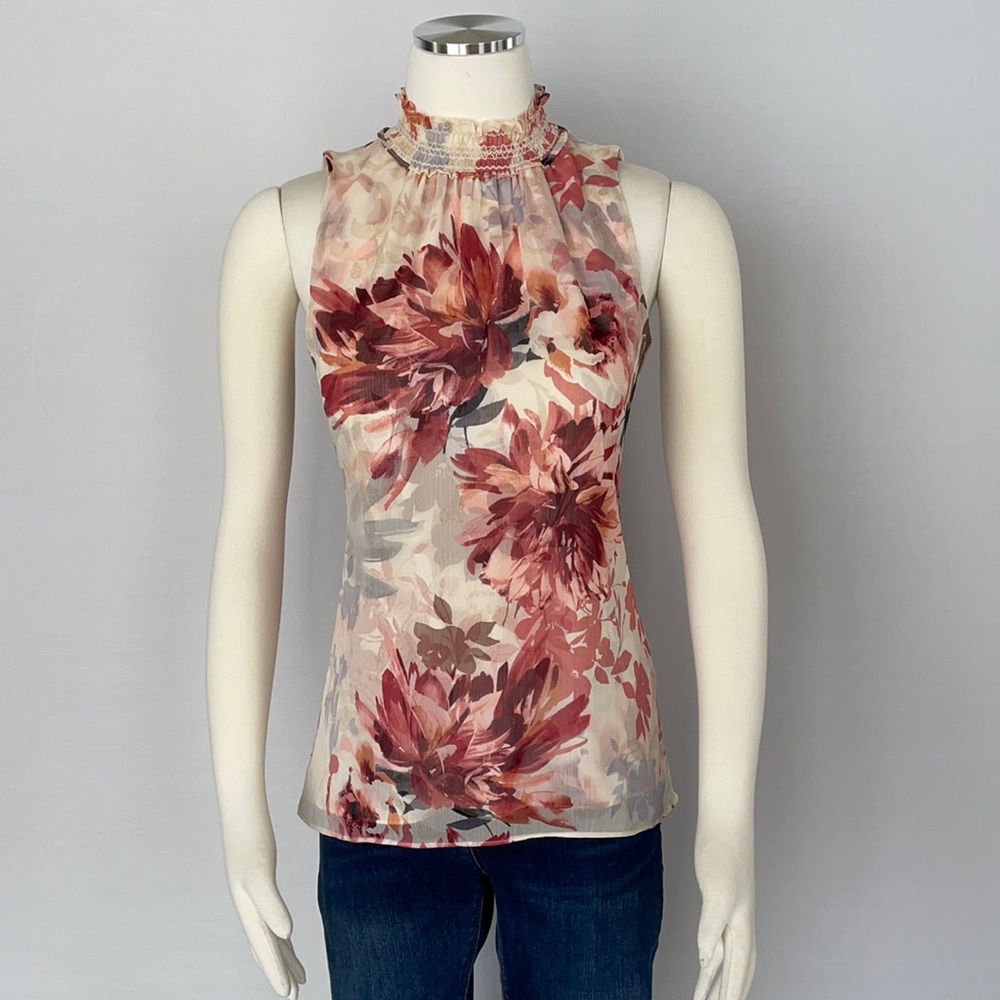 NWOT WHBM Floral Sleeveless Blouse..XX Small
